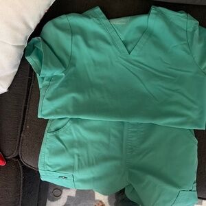 Almost brand new Figs Scrubs